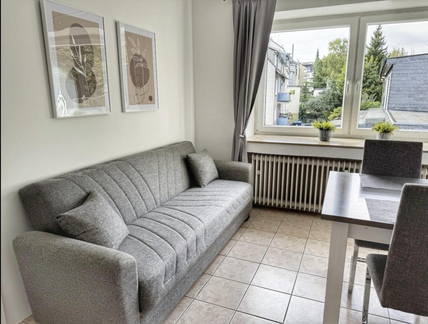 2 Zimmer Apartment Mit Balkon Wuppertal Esterno foto