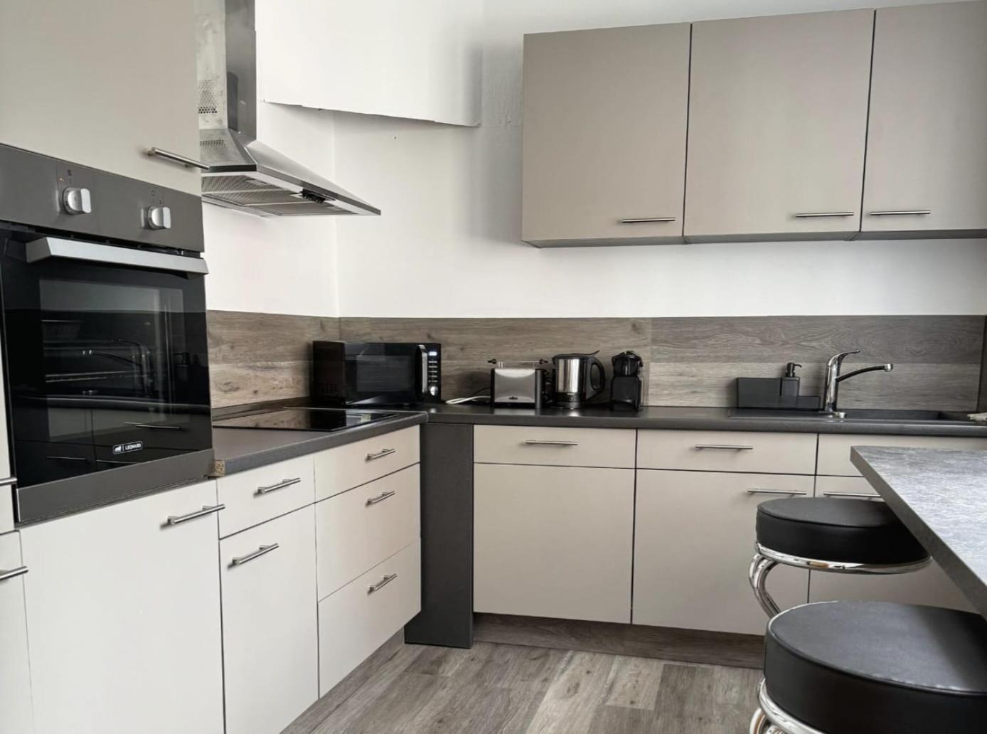2 Zimmer Apartment Mit Balkon Wuppertal Esterno foto
